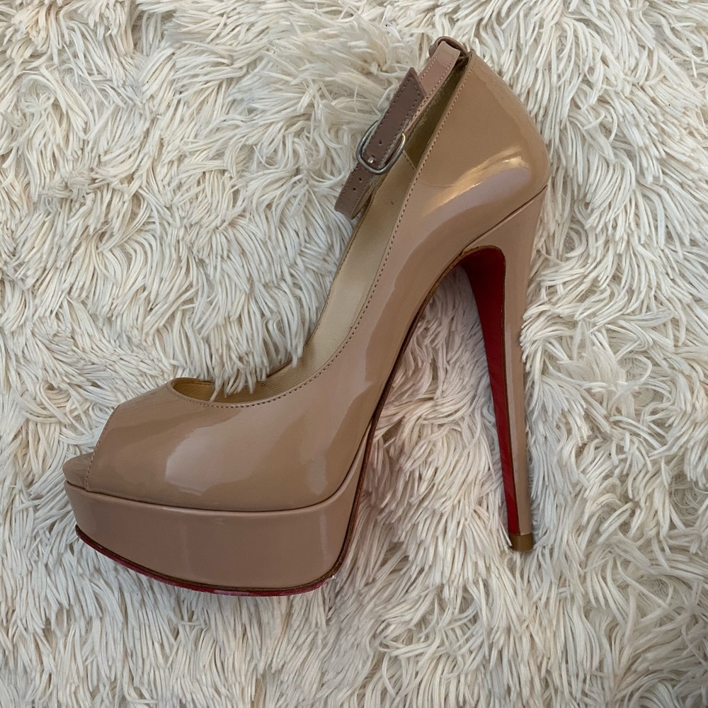 Louboutin Lady Peep Toe 36